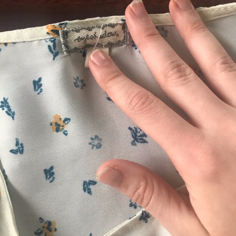 Eyeshadow XL Blouse- great condition